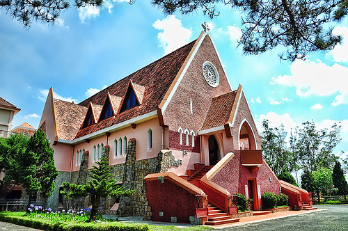 Nhà thờ Domaine de Marie